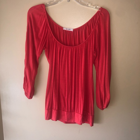 Top - Picture 1 of 5